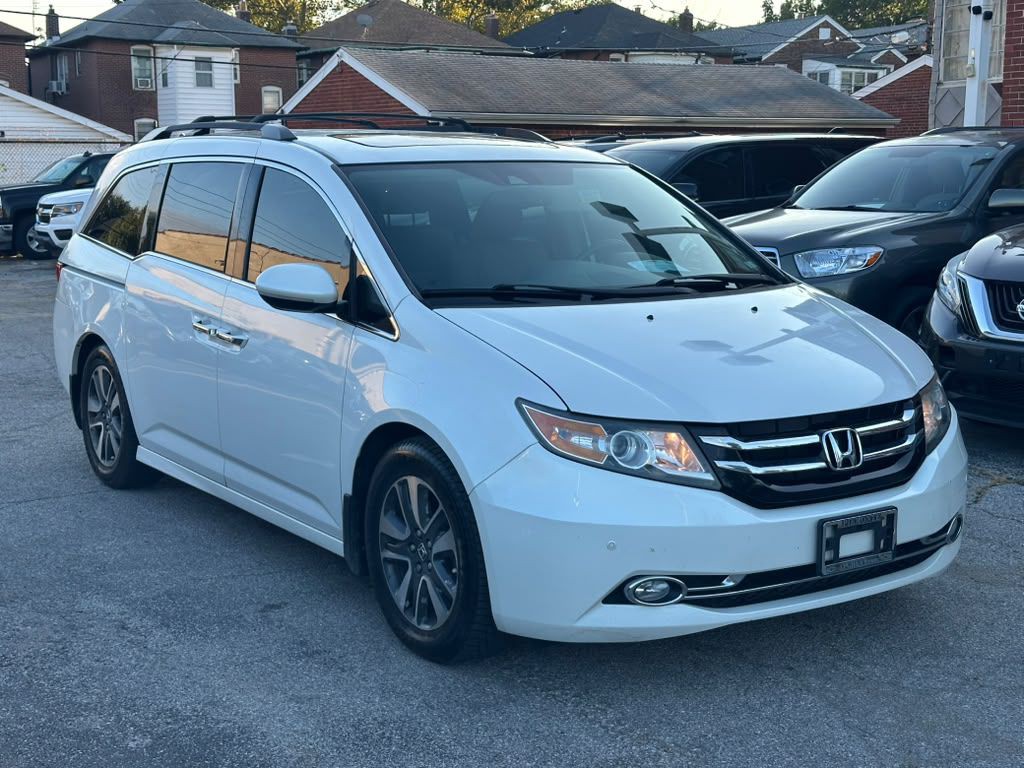 2014 Honda Odyssey Image 1