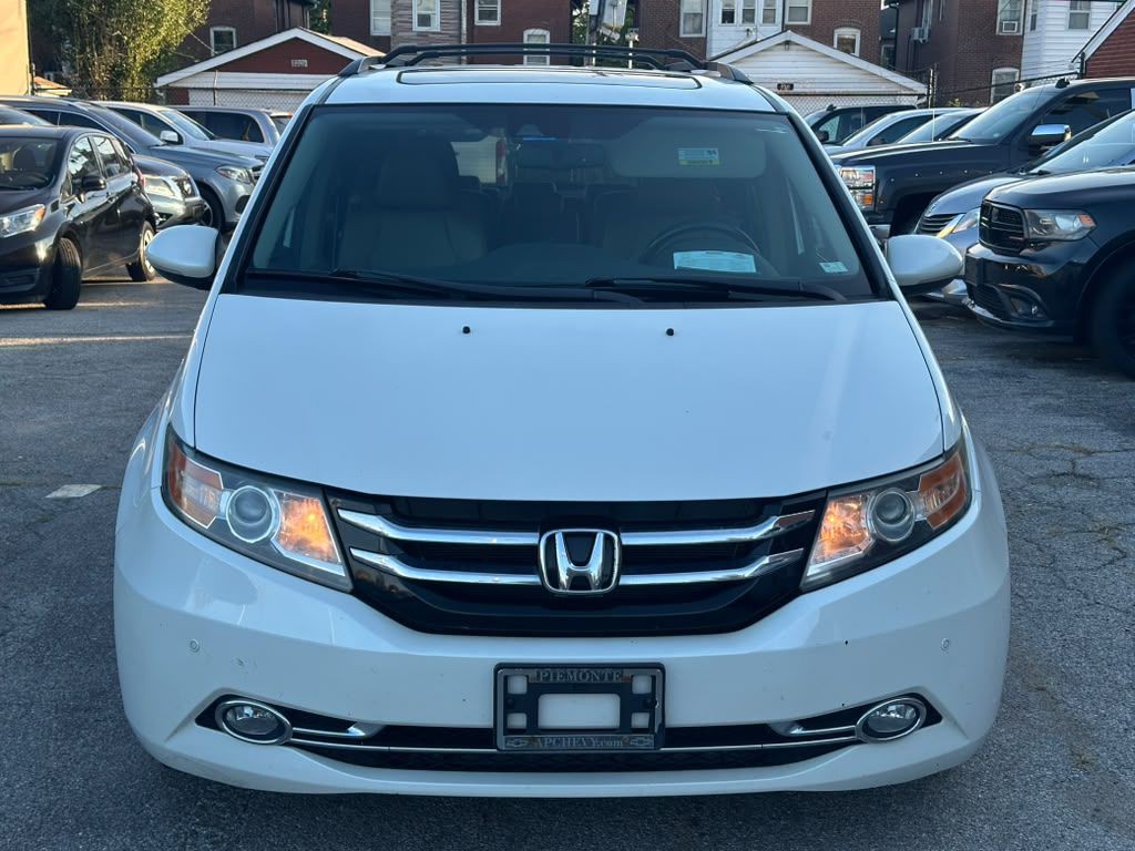 2014 Honda Odyssey Image 2
