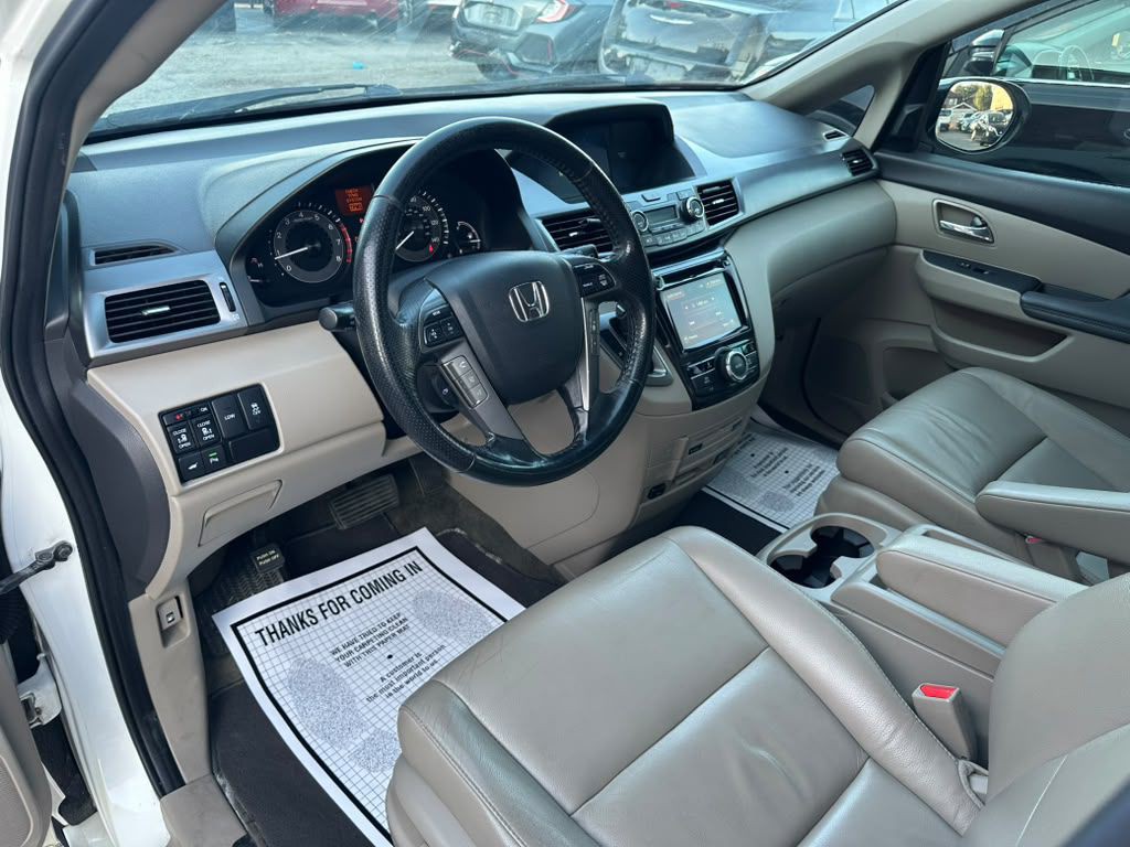 2014 Honda Odyssey Image 11