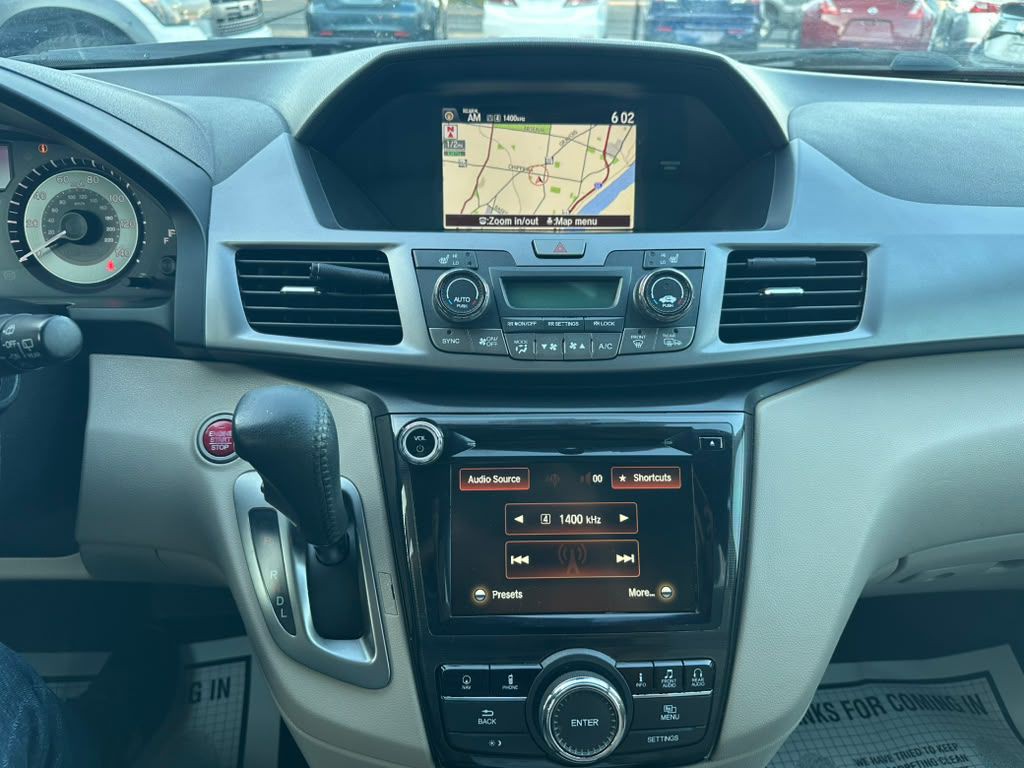 2014 Honda Odyssey Image 16