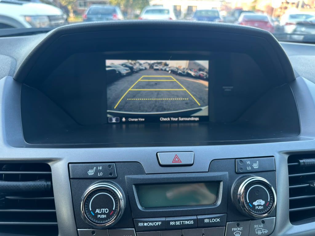 2014 Honda Odyssey Image 17