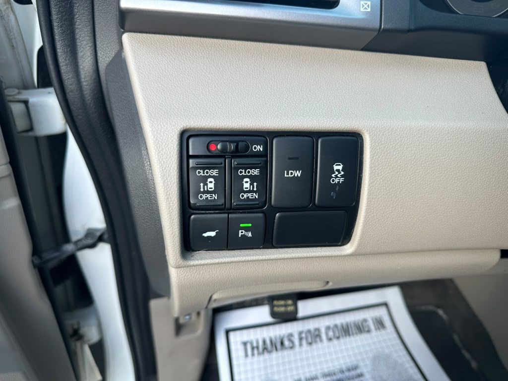 2014 Honda Odyssey Image 19