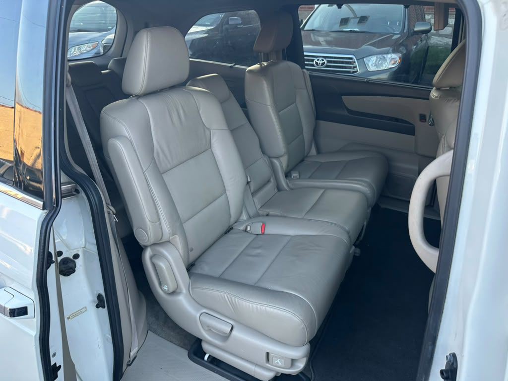 2014 Honda Odyssey Image 22