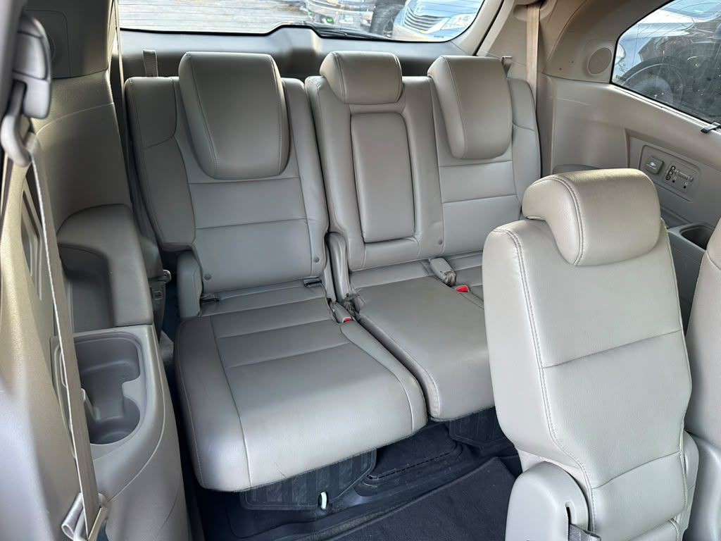 2014 Honda Odyssey Image 25