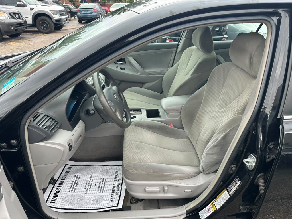 2007 Toyota Camry Image 10
