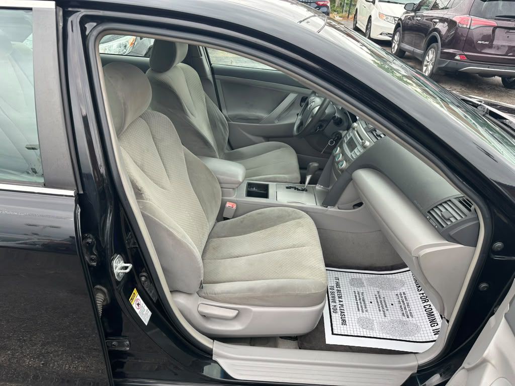 2007 Toyota Camry Image 12