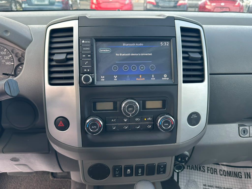 2020 Nissan Frontier Image 16