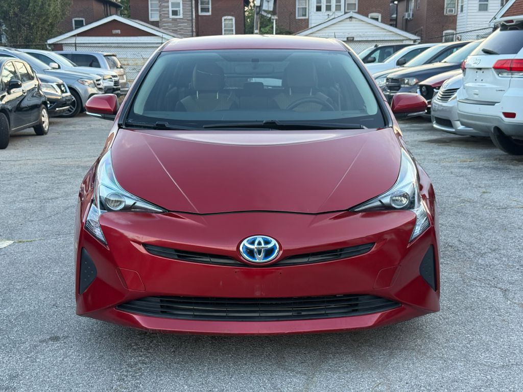 2016 Toyota Prius Image 2