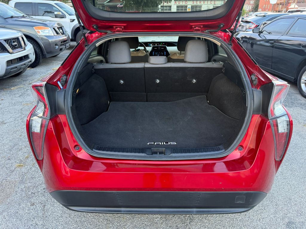 2016 Toyota Prius Image 9