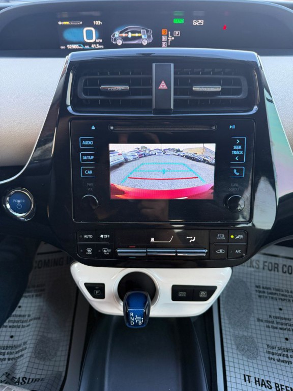 2016 Toyota Prius Image 18