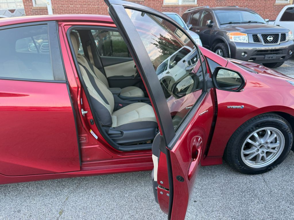 2016 Toyota Prius Image 20