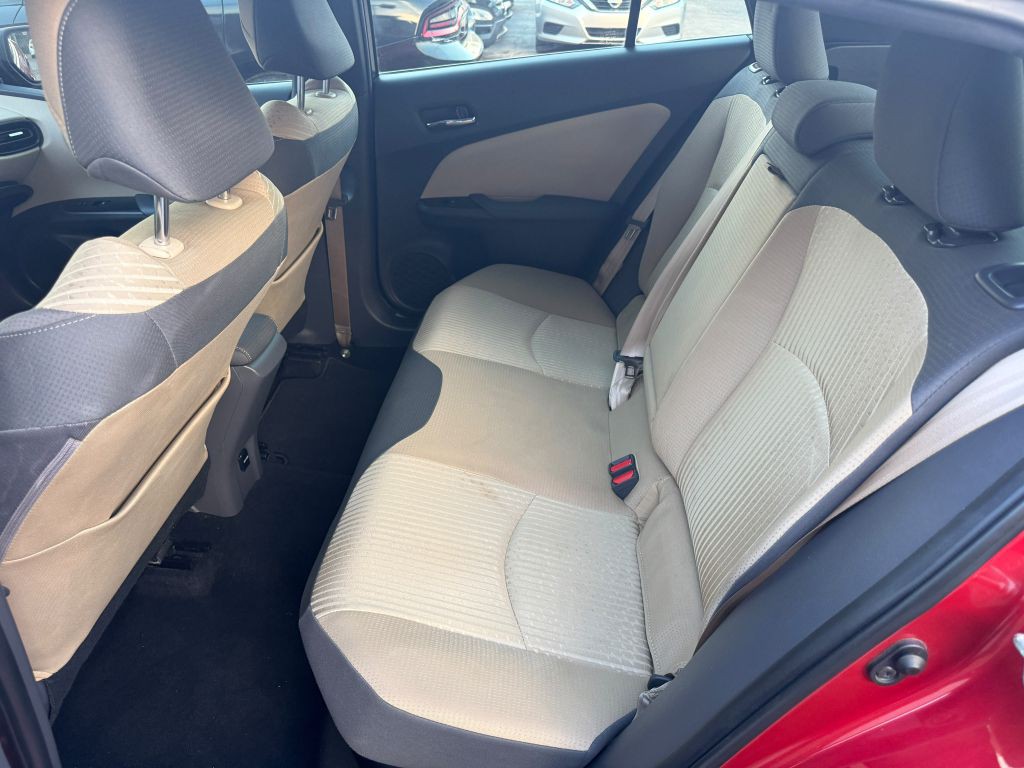 2016 Toyota Prius Image 27