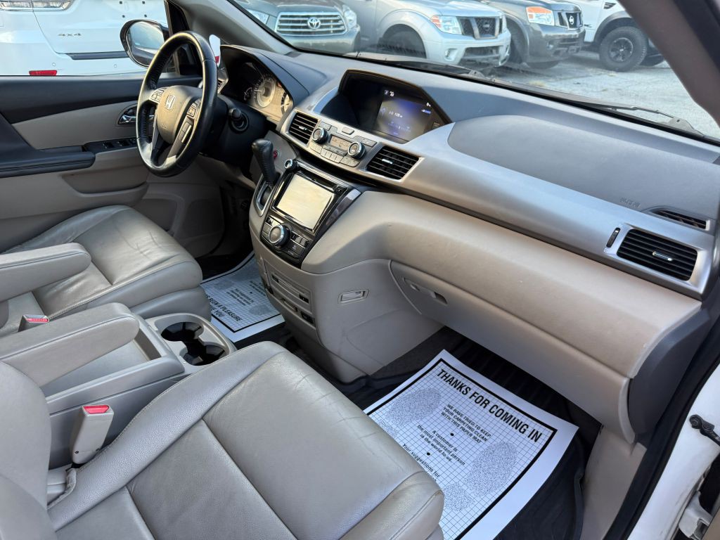 2017 Honda Odyssey Image 32