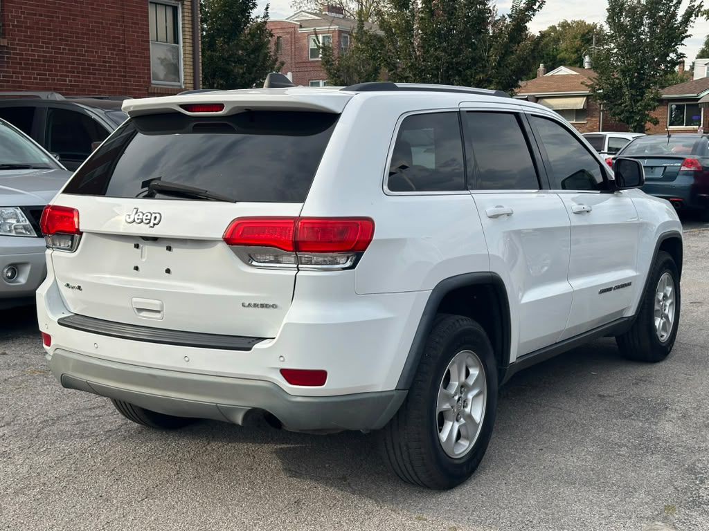 2017 Jeep Grand Cherokee Image 4