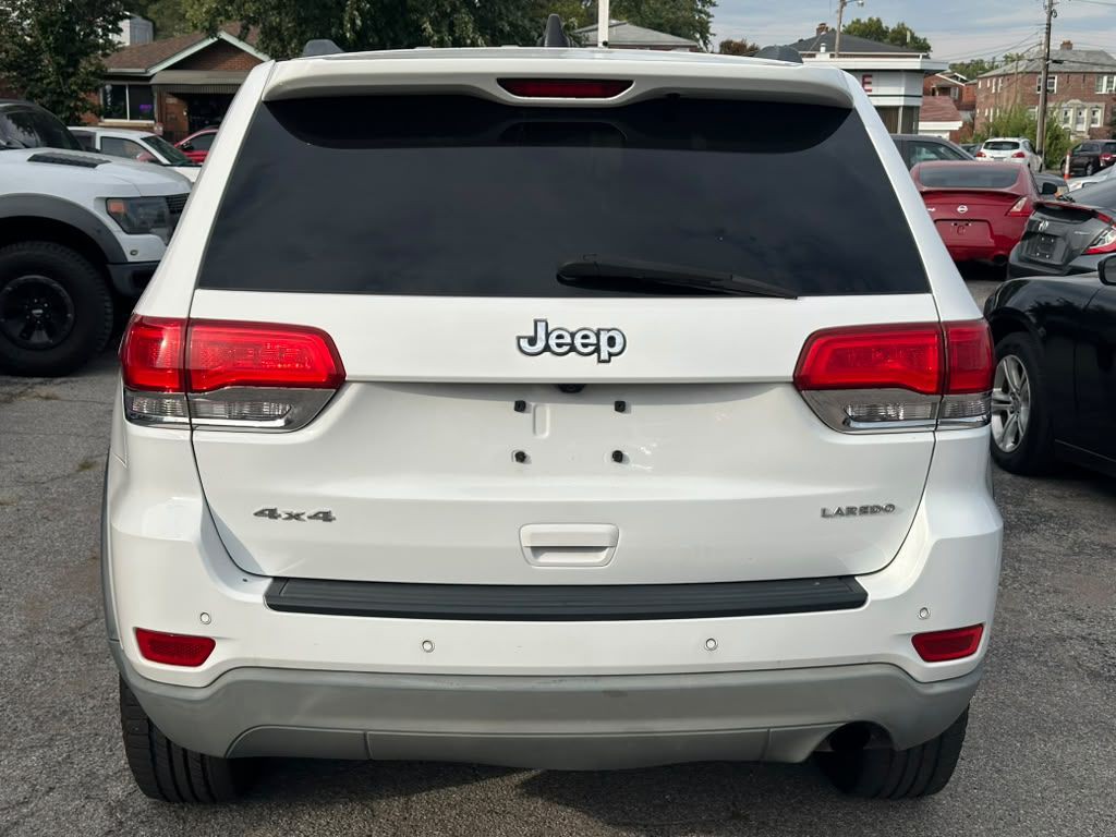 2017 Jeep Grand Cherokee Image 9