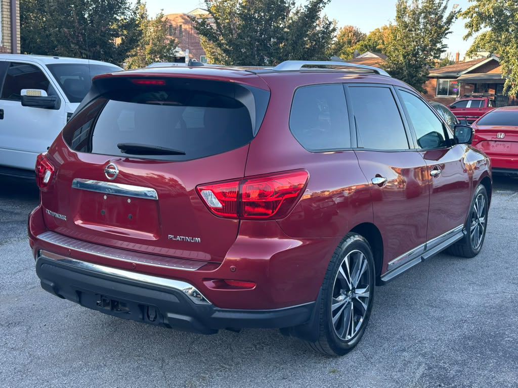 2017 Nissan Pathfinder Image 6