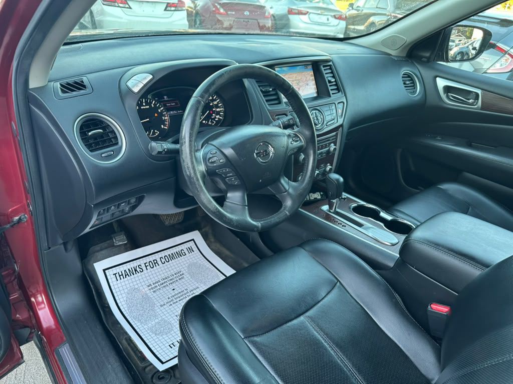 2017 Nissan Pathfinder Image 11