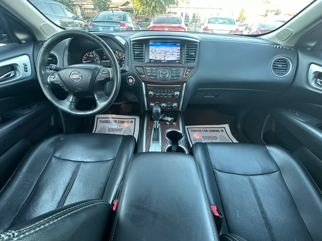 2017 Nissan Pathfinder Image 14
