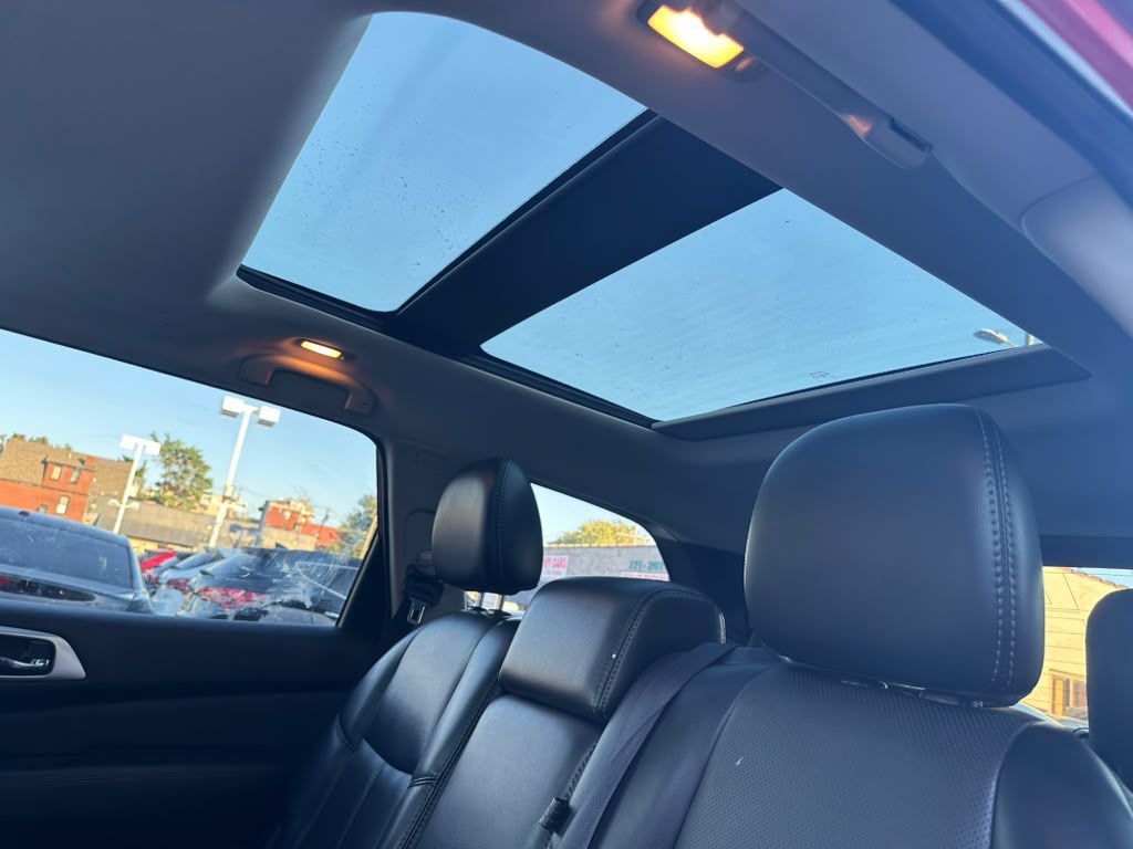 2017 Nissan Pathfinder Image 21