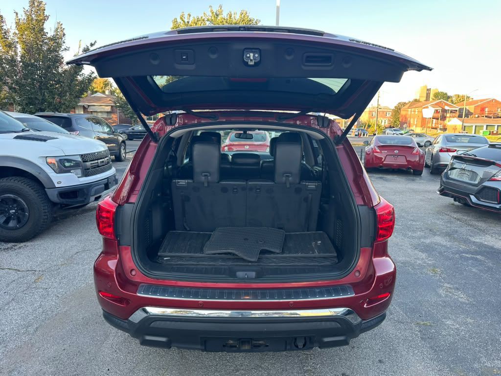 2017 Nissan Pathfinder Image 28