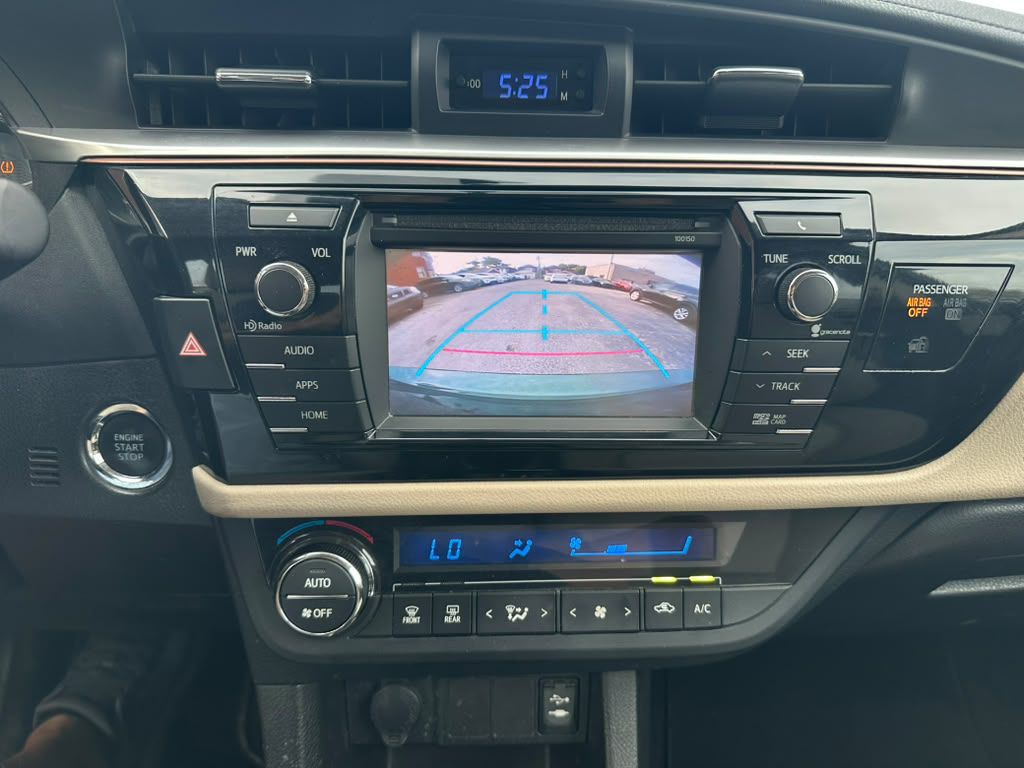 2014 Toyota Corolla Image 18