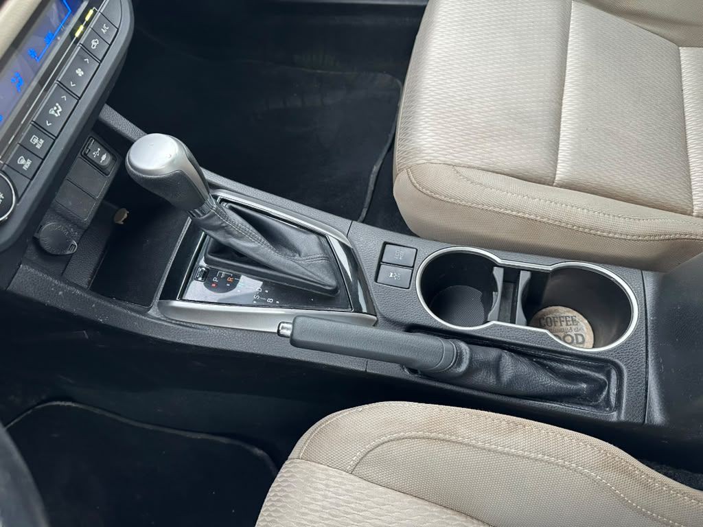 2014 Toyota Corolla Image 19