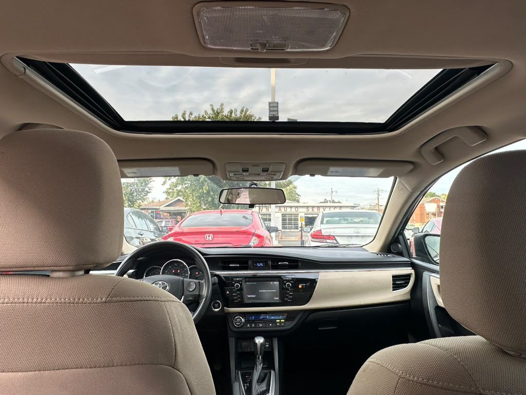 2014 Toyota Corolla Image 23