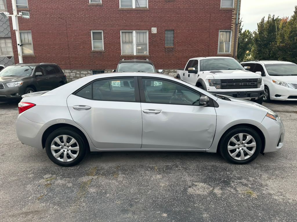2016 Toyota Corolla Image 4