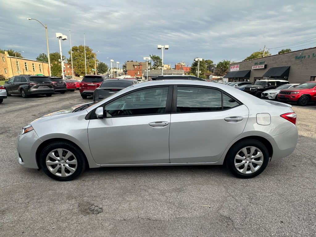 2016 Toyota Corolla Image 5