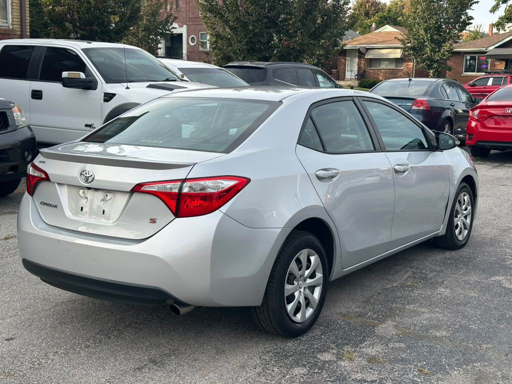 2016 Toyota Corolla Image 6