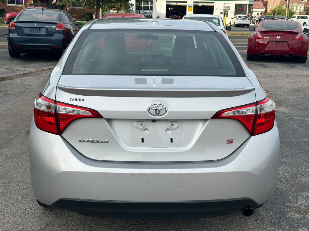 2016 Toyota Corolla Image 8