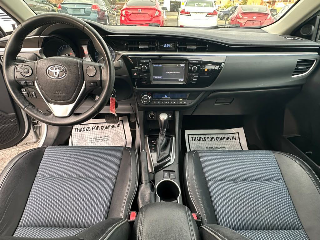 2016 Toyota Corolla Image 15