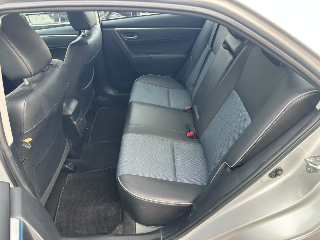 2016 Toyota Corolla Image 21