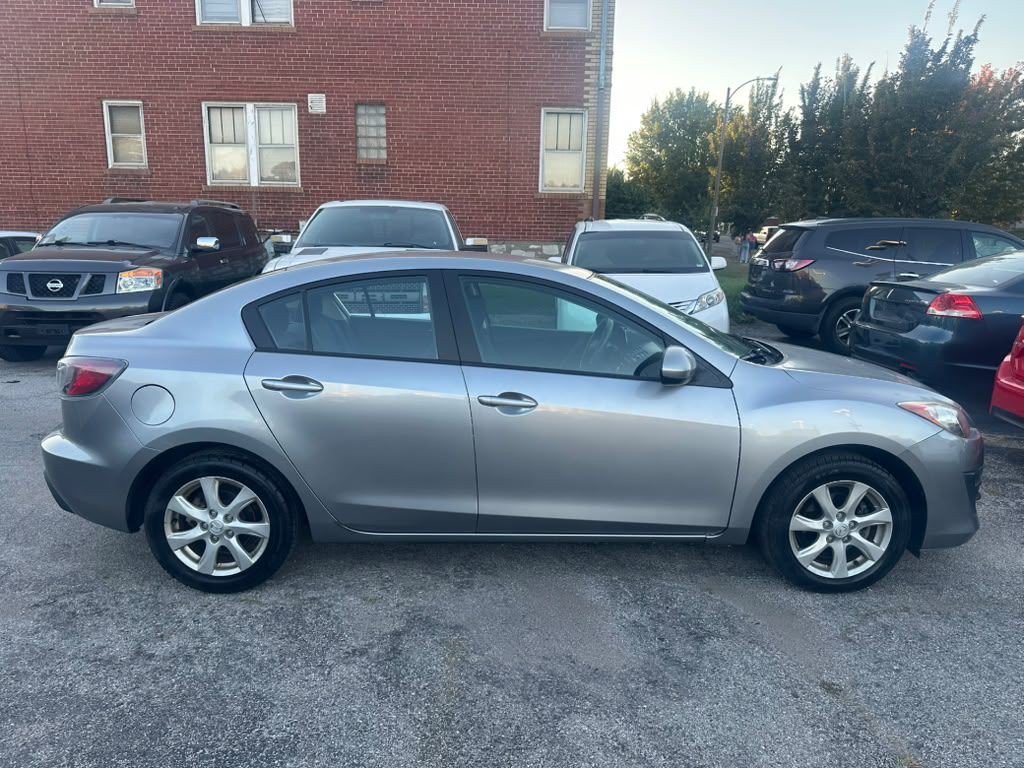 2010 Mazda Mazda3 Image 4