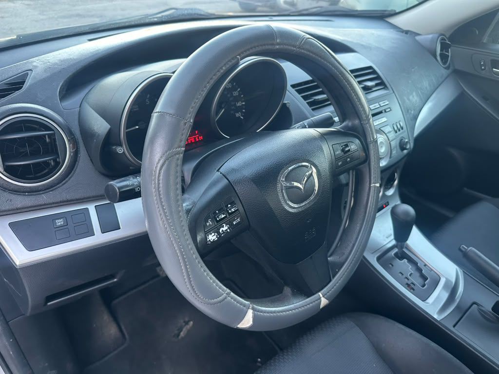 2010 Mazda Mazda3 Image 12