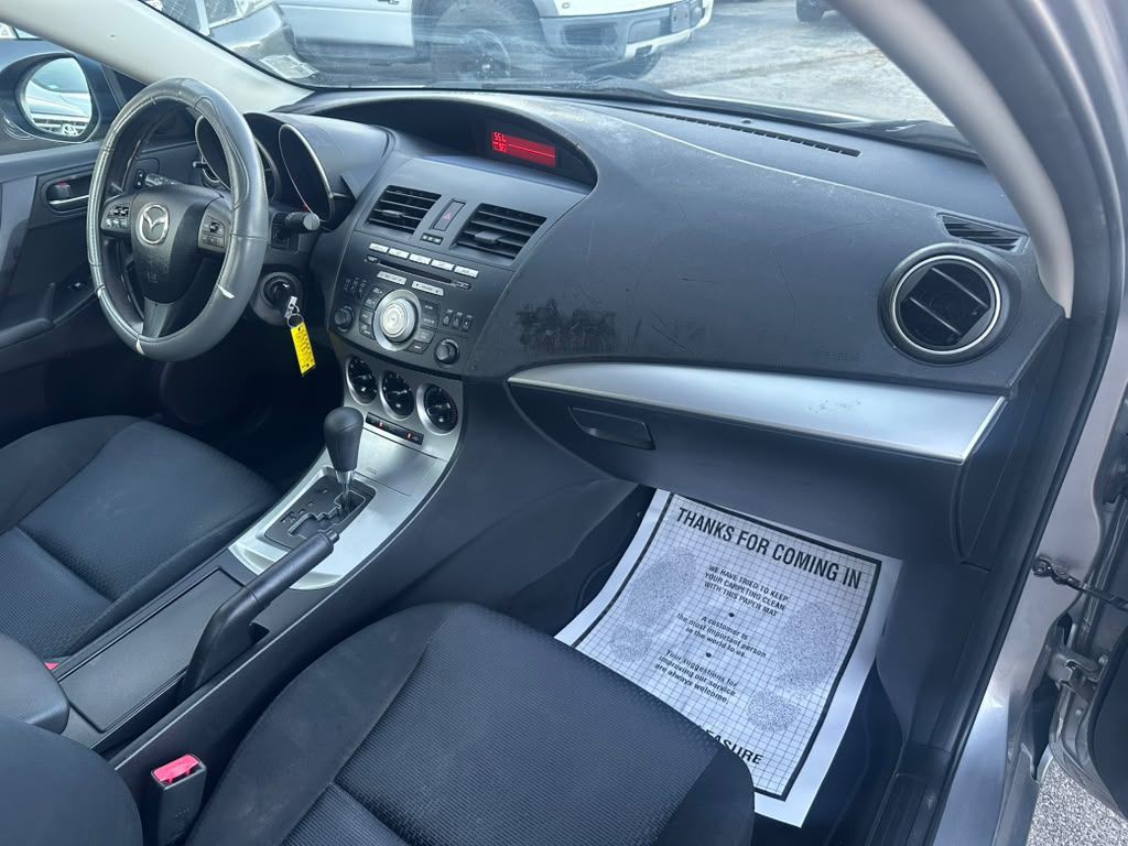 2010 Mazda Mazda3 Image 14