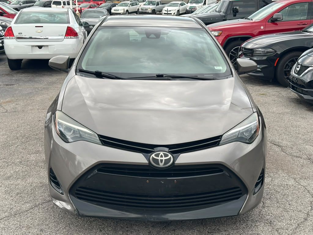 2017 Toyota Corolla Image 2