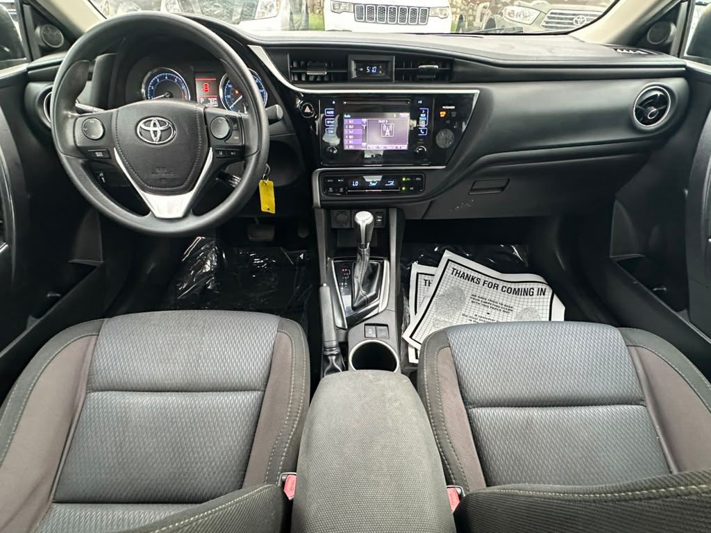 2017 Toyota Corolla Image 14