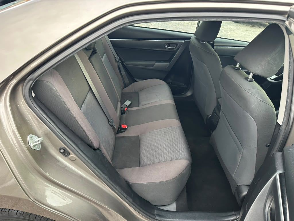 2017 Toyota Corolla Image 19