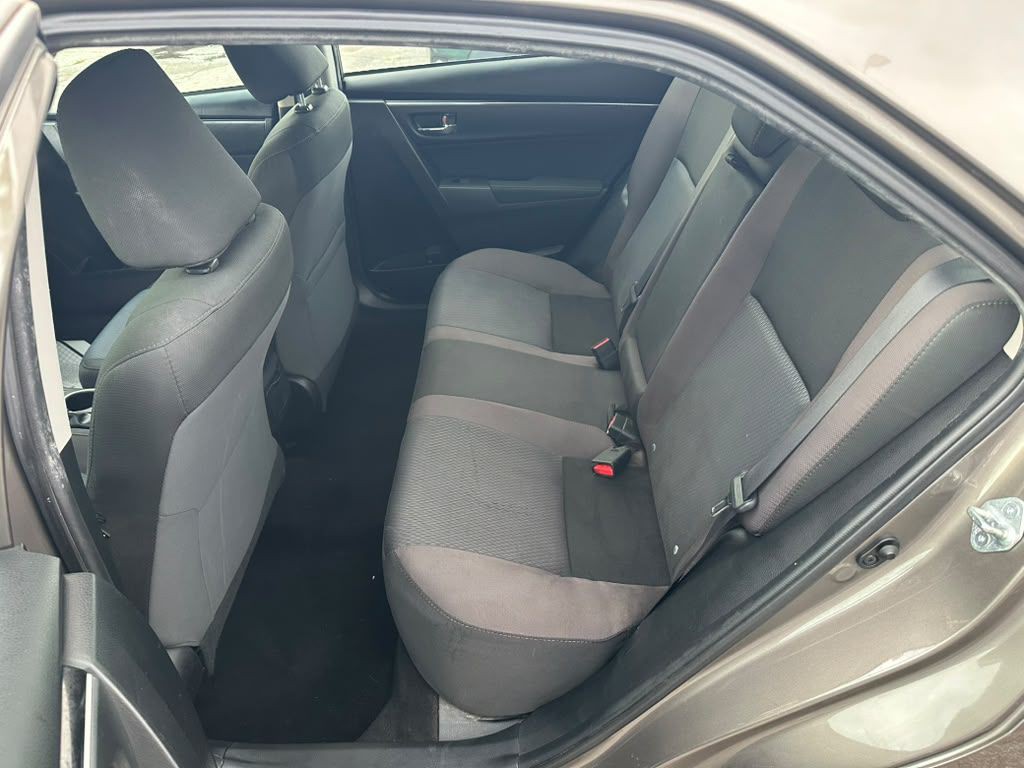 2017 Toyota Corolla Image 20