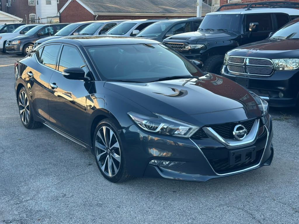 2017 Nissan Maxima Image 1