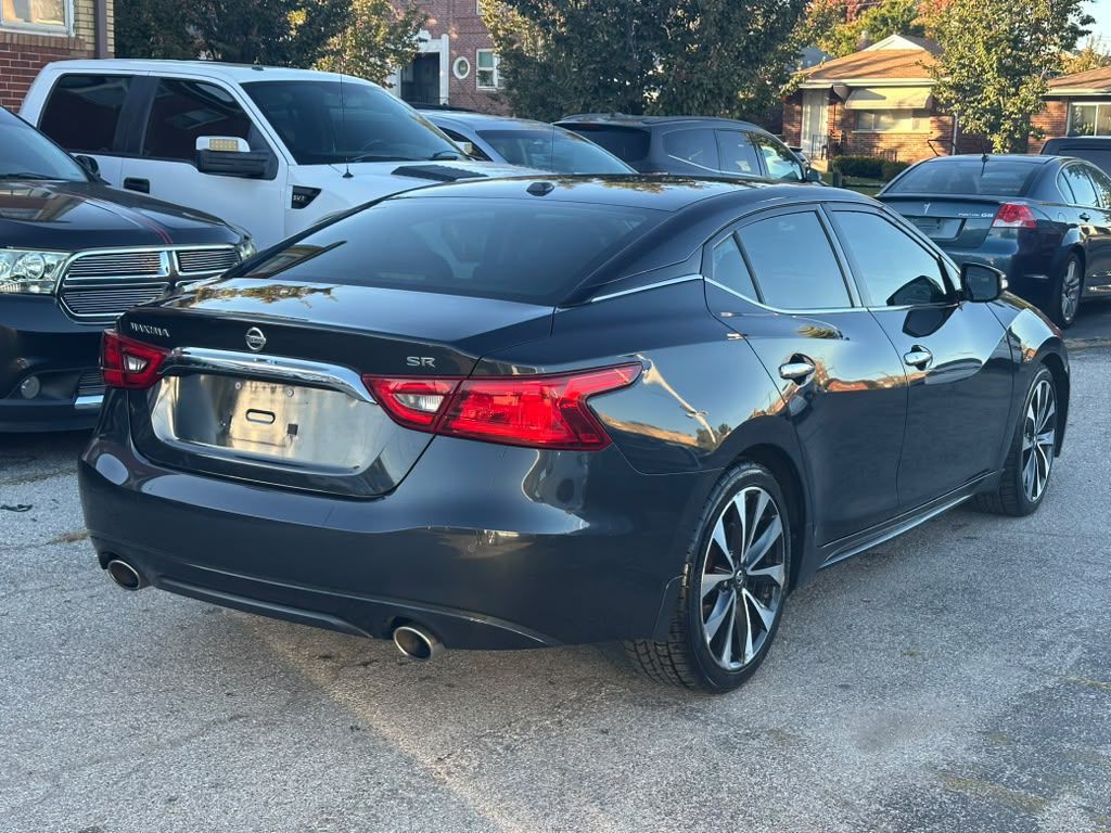 2017 Nissan Maxima Image 4