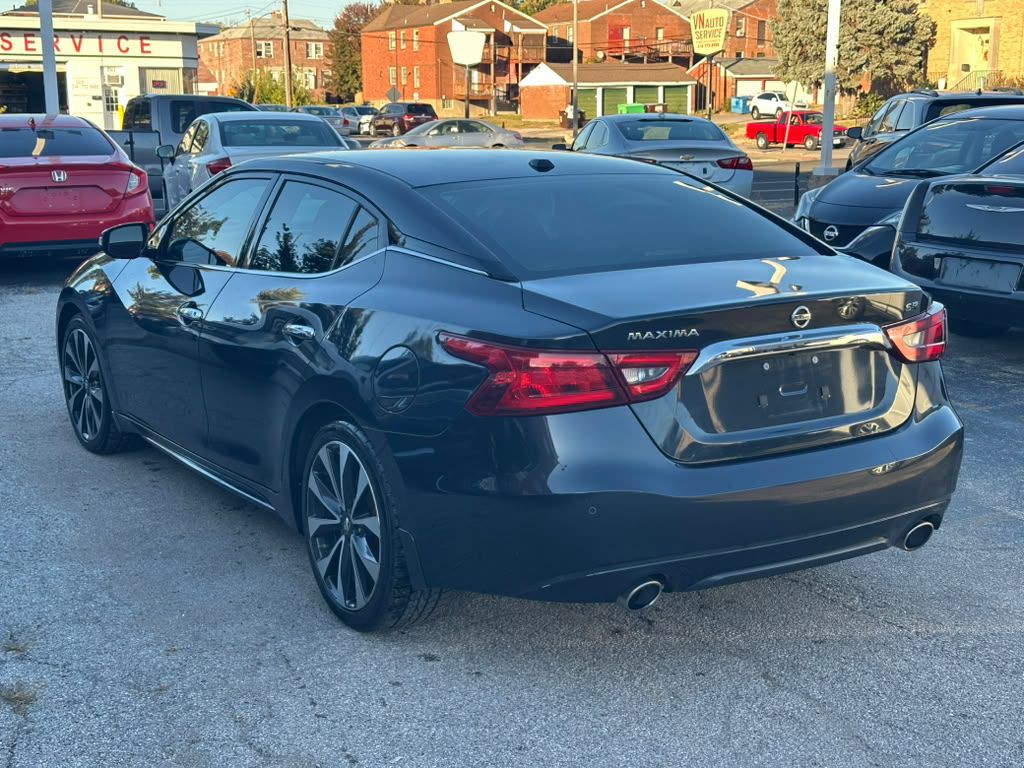 2017 Nissan Maxima Image 5