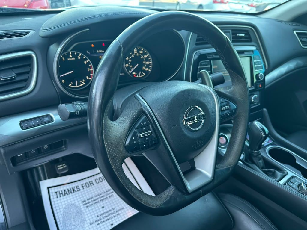 2017 Nissan Maxima Image 13