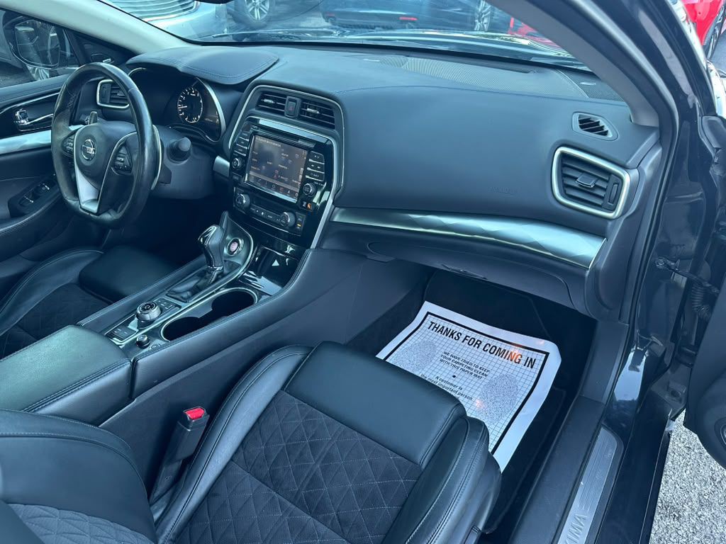 2017 Nissan Maxima Image 22