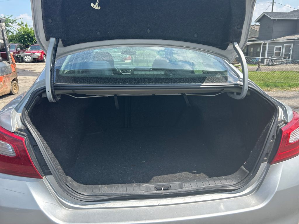 2018 Nissan Altima Image 11