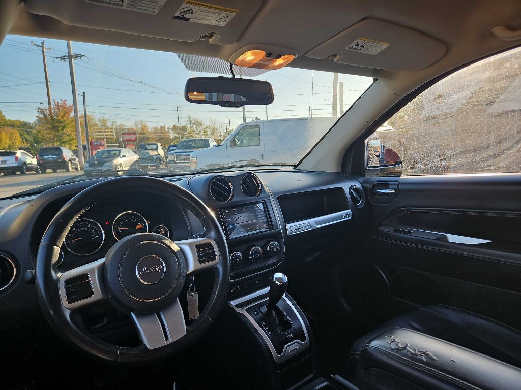2016 Jeep Compass Image 10