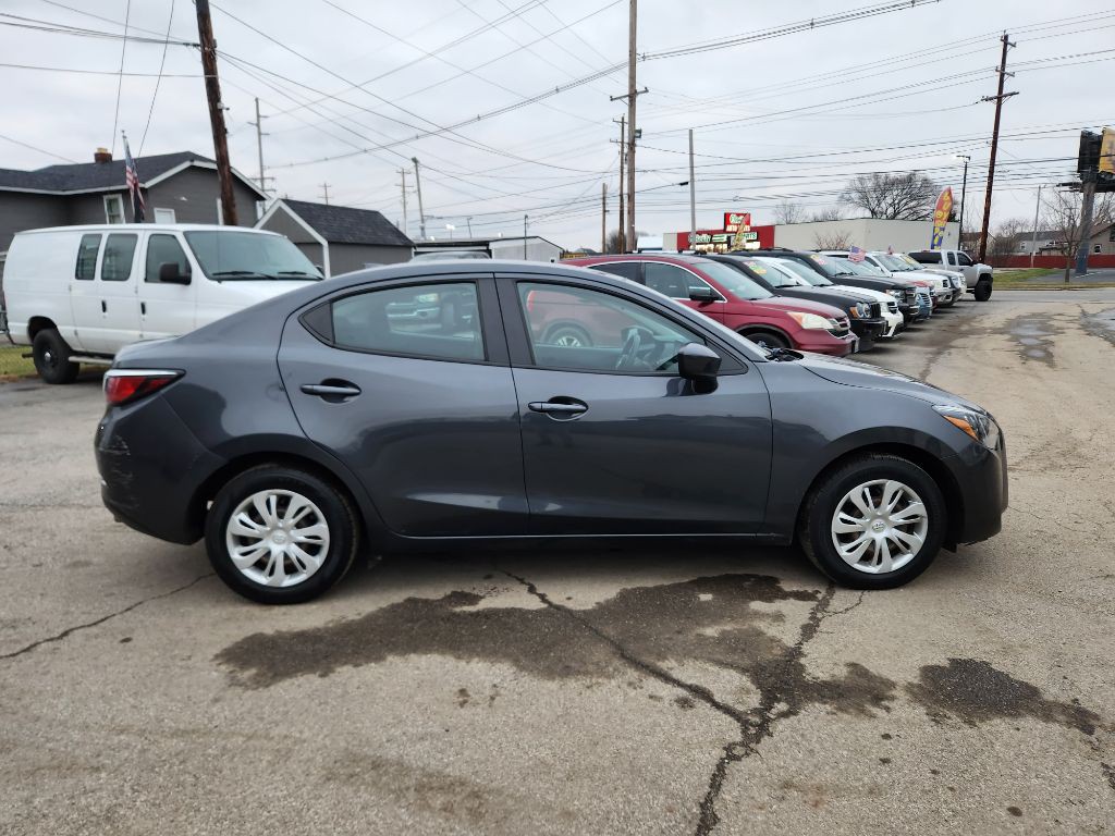 2019 Toyota Yaris Image 6