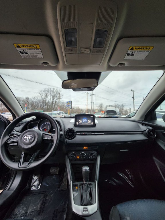 2019 Toyota Yaris Image 9