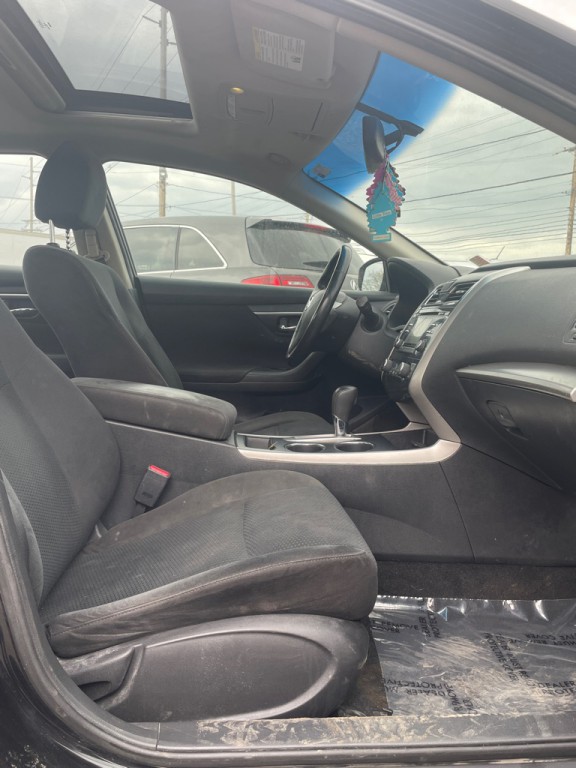 2015 Nissan Altima Image 8